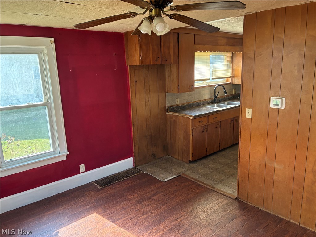355 2nd Street SW Brewster OH 44613