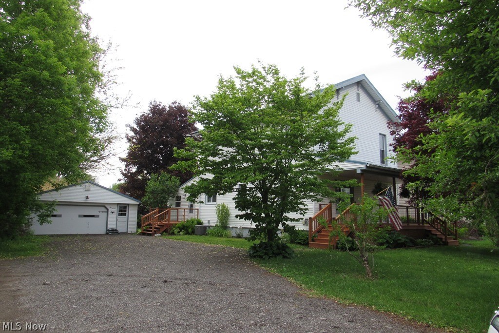 216 S Eagle Street Geneva OH 44041