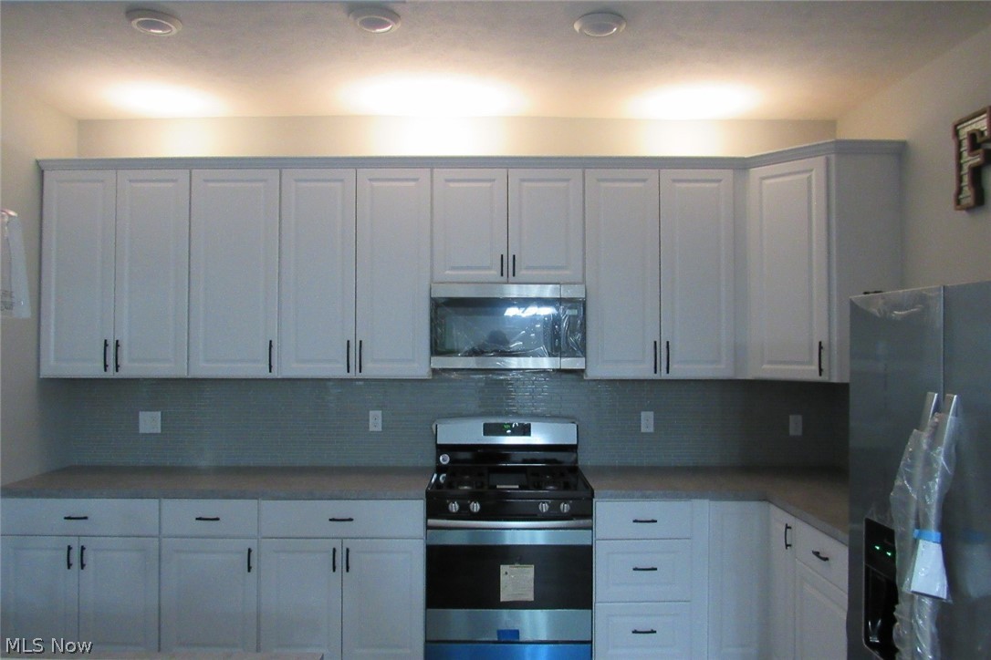 216 S Eagle Street Geneva OH 44041