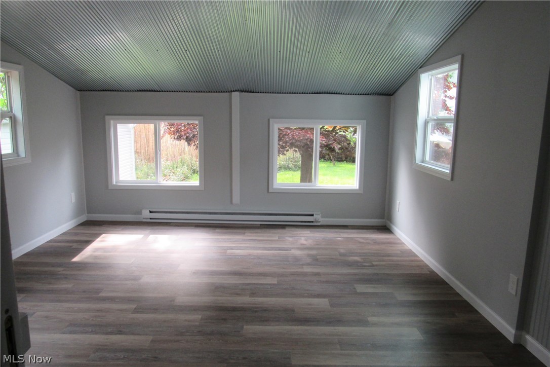 216 S Eagle Street Geneva OH 44041