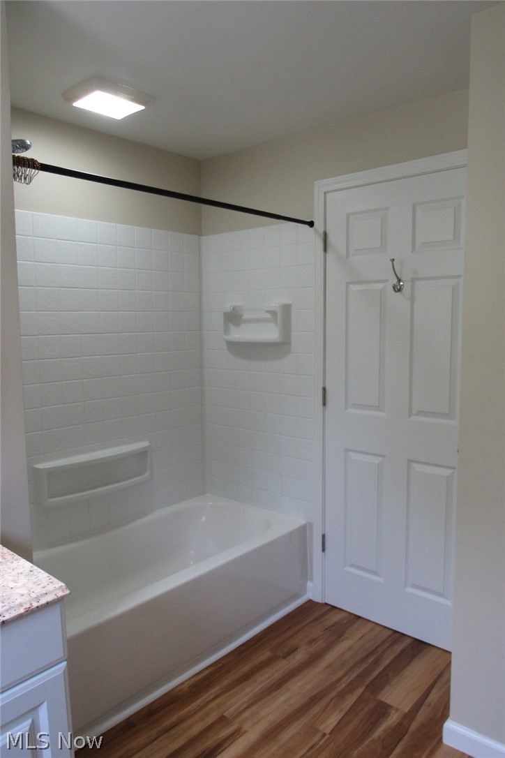 216 S Eagle Street Geneva OH 44041