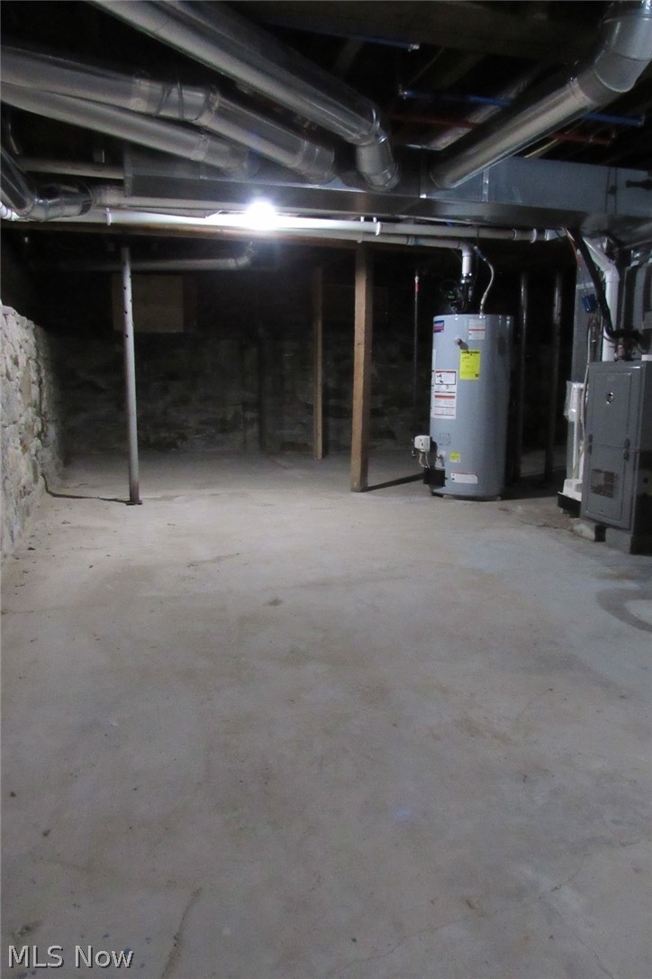 216 S Eagle Street Geneva OH 44041