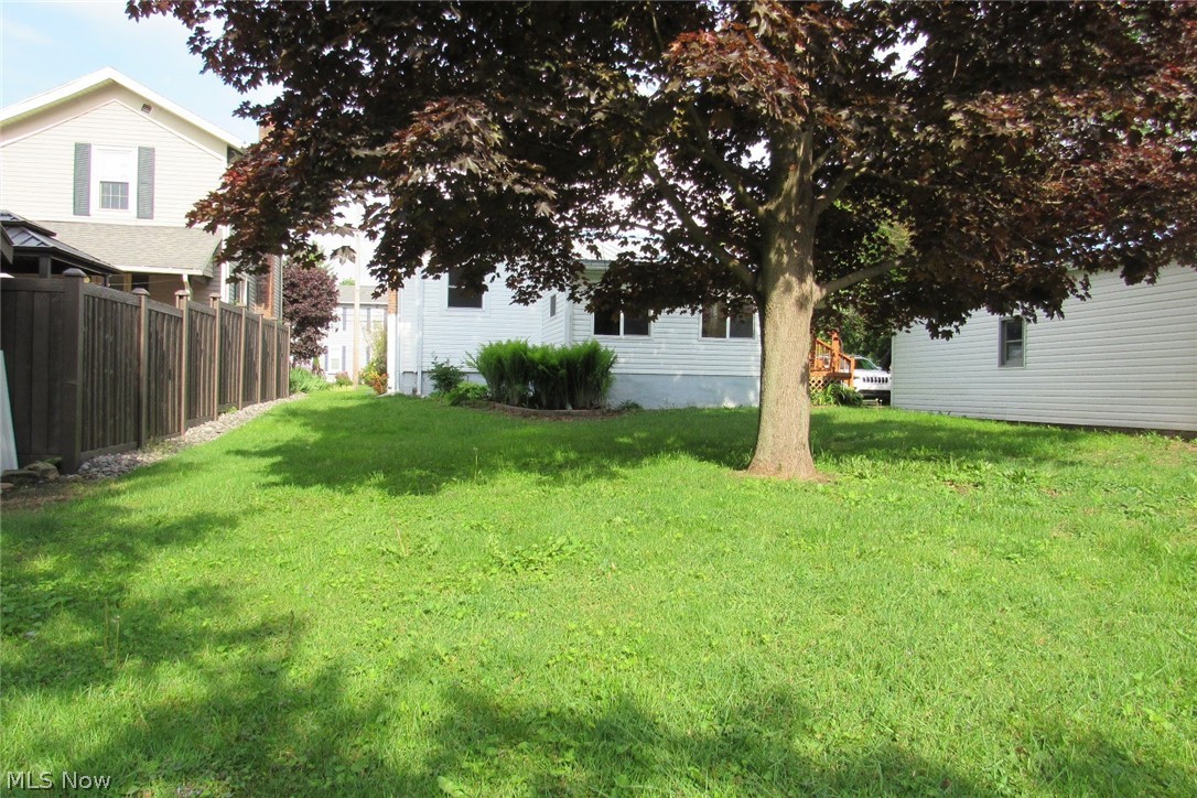 216 S Eagle Street Geneva OH 44041