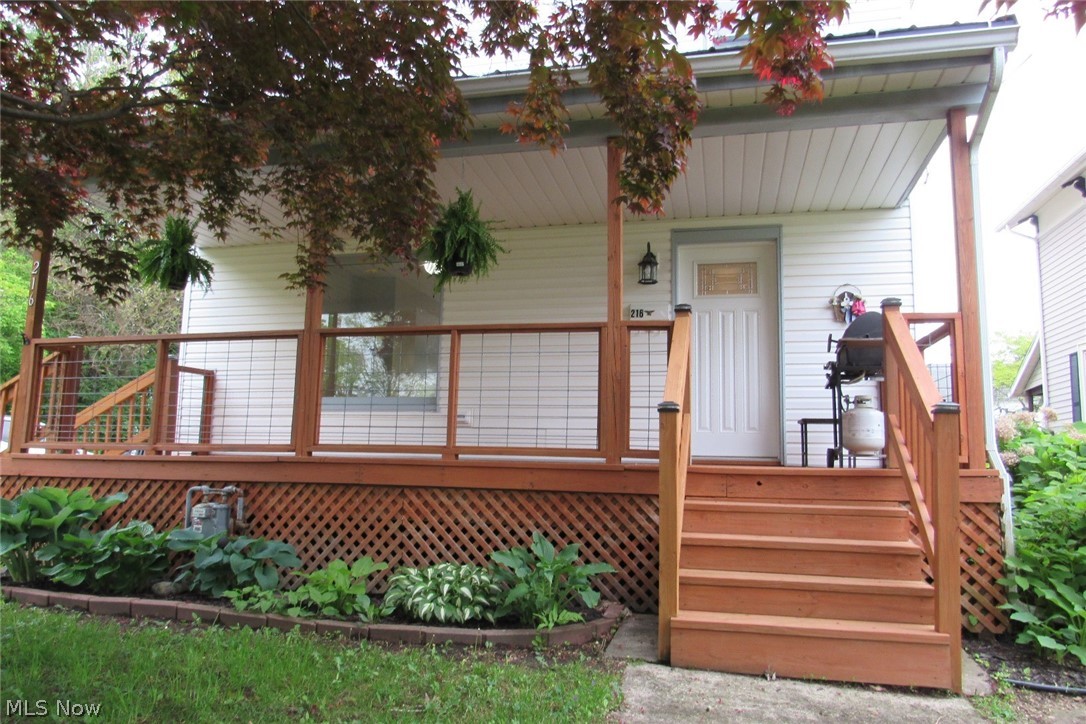 216 S Eagle Street Geneva OH 44041