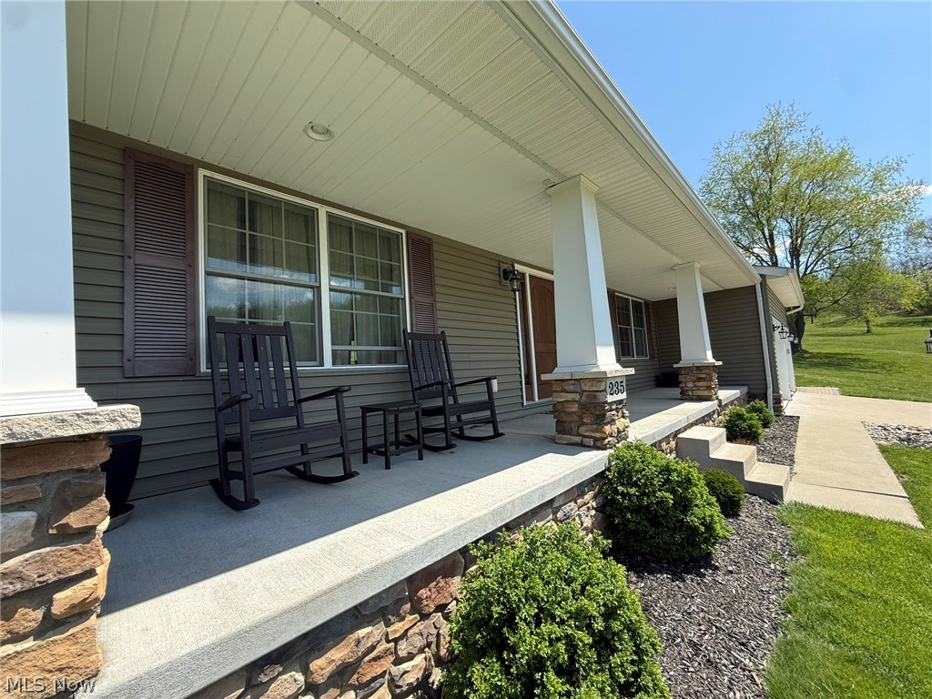 235 Briarwood Drive SE New Philadelphia OH 44663