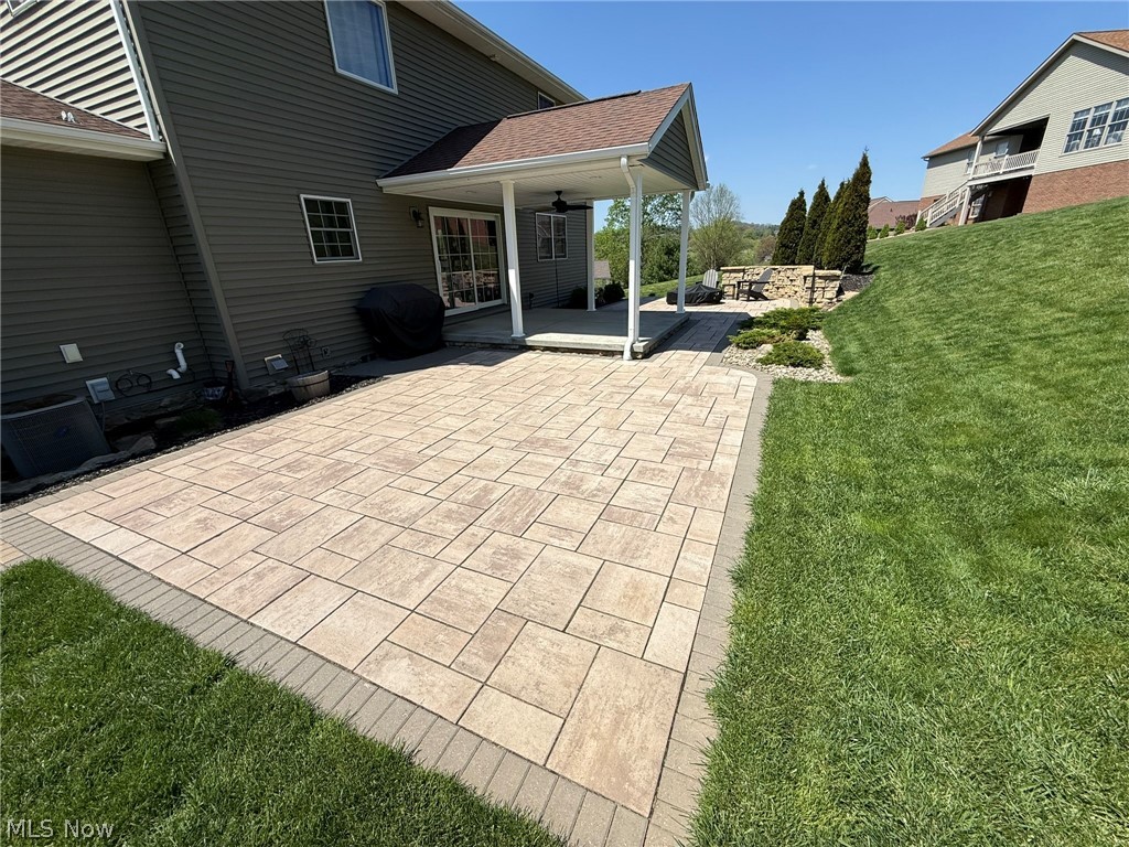 235 Briarwood Drive SE New Philadelphia OH 44663