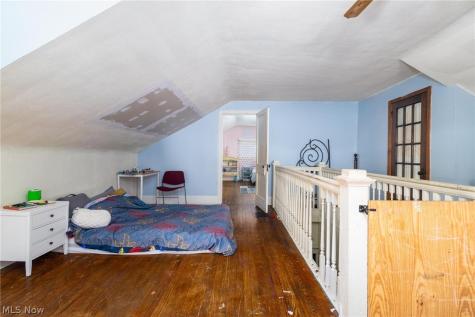 1132 Wellesley Avenue Steubenville OH 43952