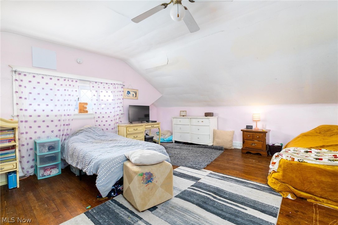 1132 Wellesley Avenue Steubenville OH 43952