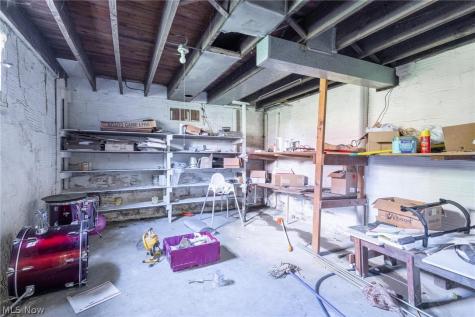 1132 Wellesley Avenue Steubenville OH 43952