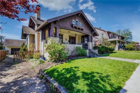 1132 Wellesley Avenue Steubenville OH 43952