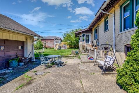1132 Wellesley Avenue Steubenville OH 43952