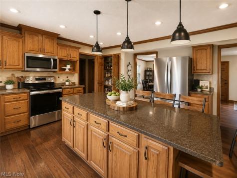 6834 Harbor Drive NW Canton OH 44718