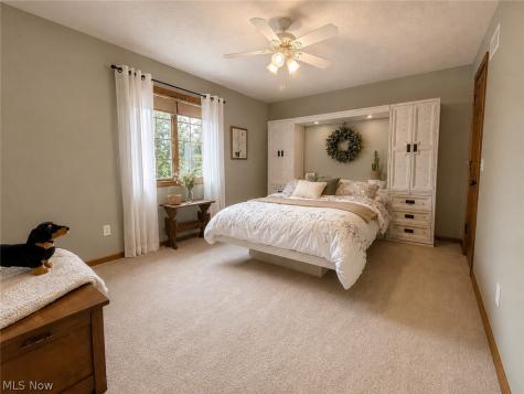 6834 Harbor Drive NW Canton OH 44718