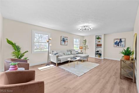 152 Harry Avenue Munroe Falls OH 44262