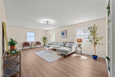 152 Harry Avenue Munroe Falls OH 44262