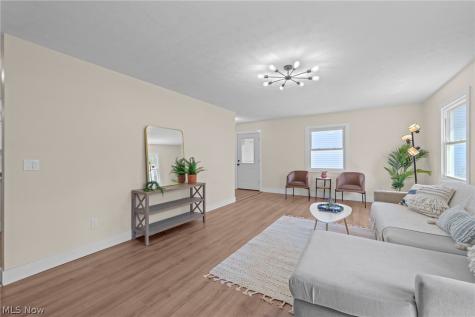152 Harry Avenue Munroe Falls OH 44262