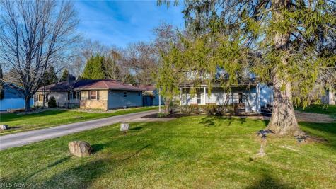 152 Harry Avenue Munroe Falls OH 44262