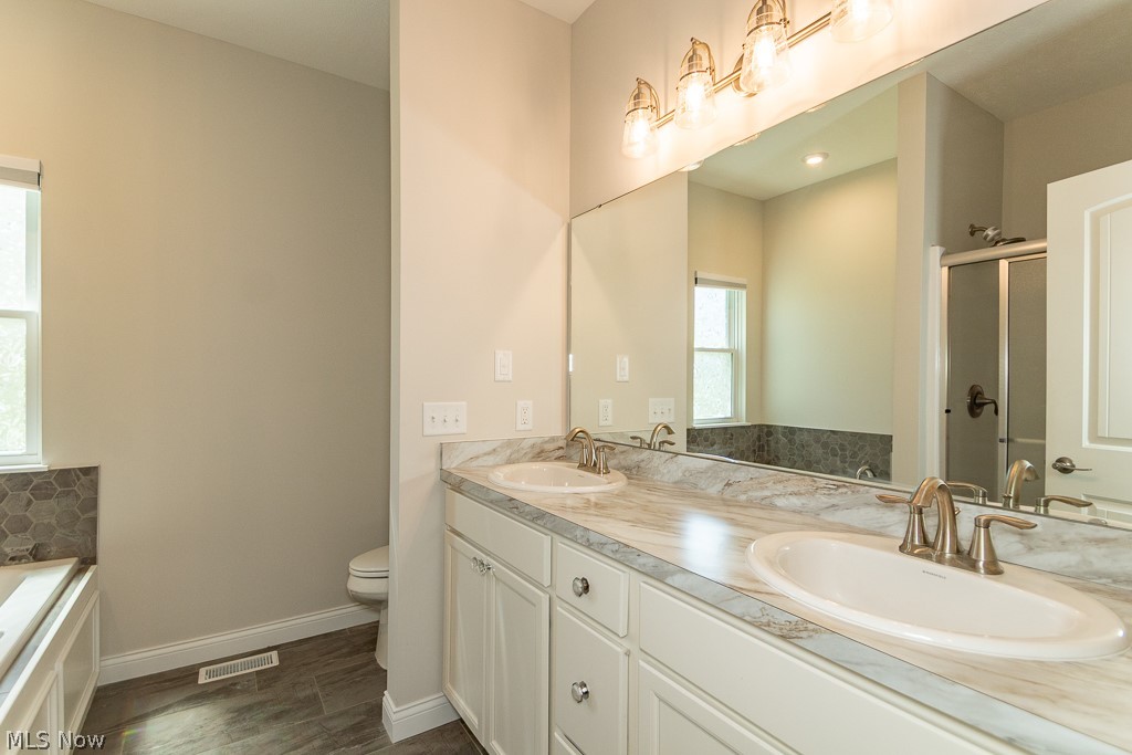 8418 Bedaos Drive Willoughby OH 44094