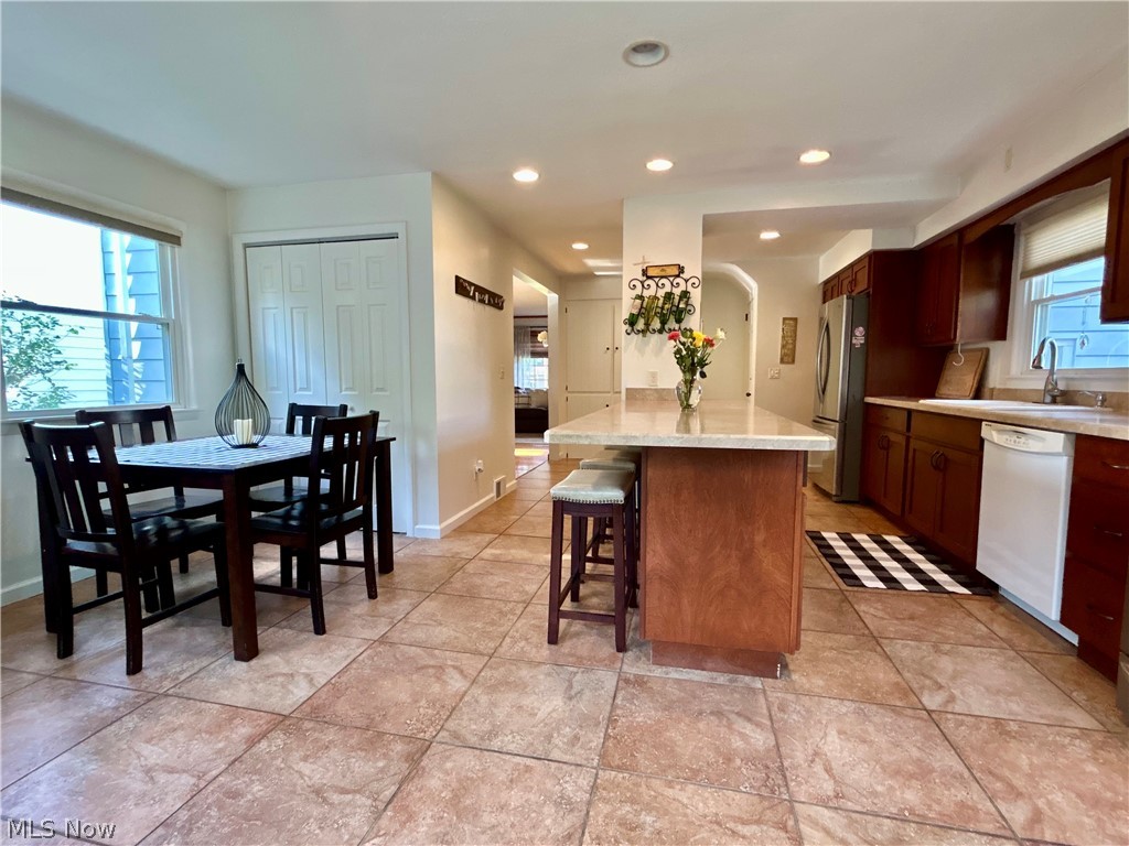 4287 Woodleigh Lane Austintown OH 44511