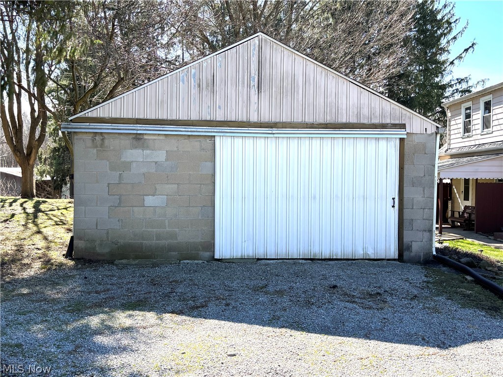 5288 Wheathill Road East Palestine OH 44413