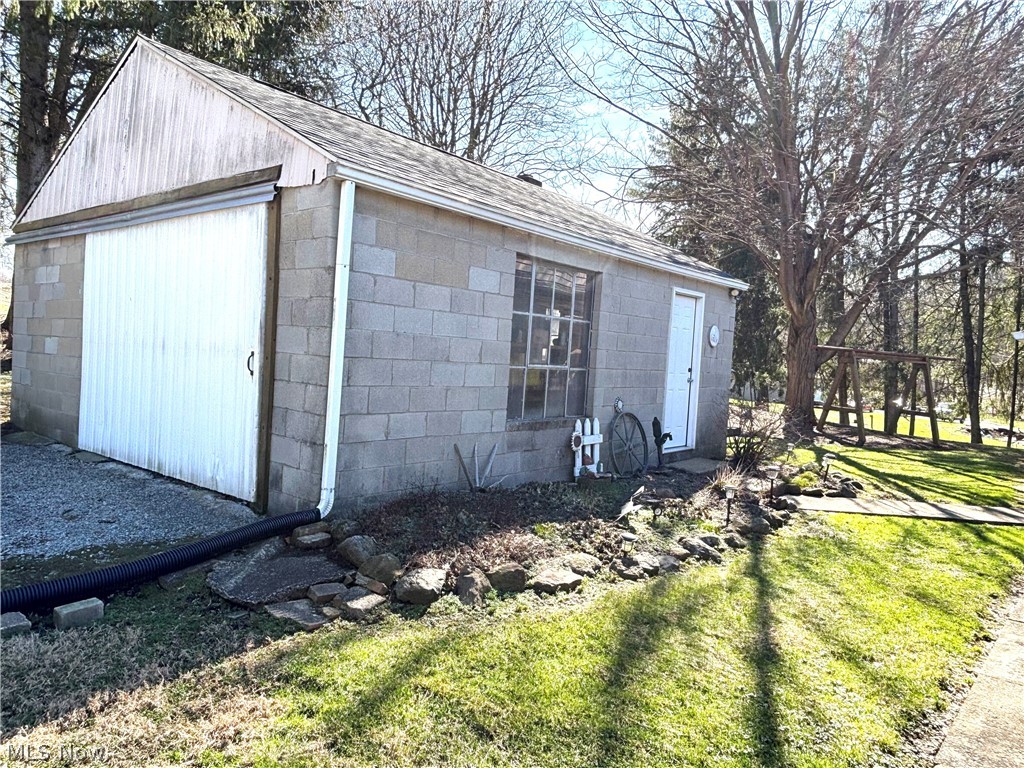 5288 Wheathill Road East Palestine OH 44413