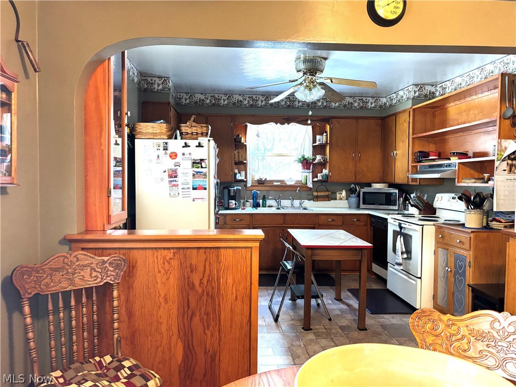 5288 Wheathill Road East Palestine OH 44413