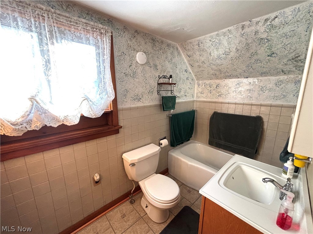 5288 Wheathill Road East Palestine OH 44413