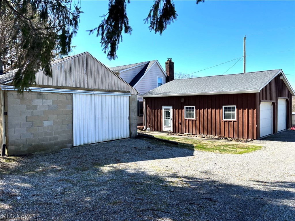 5288 Wheathill Road East Palestine OH 44413