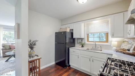 1044 Ellsworth Drive Akron OH 44313