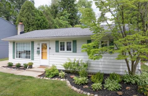 1044 Ellsworth Drive Akron OH 44313
