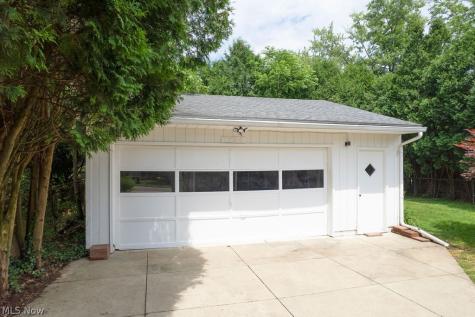 1044 Ellsworth Drive Akron OH 44313