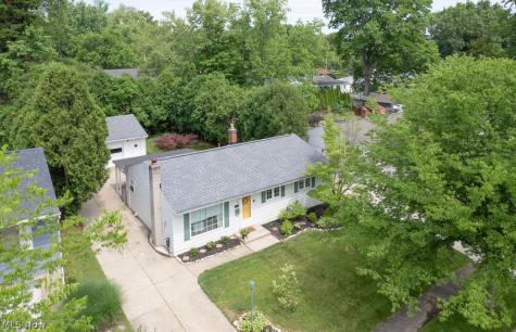 1044 Ellsworth Drive Akron OH 44313