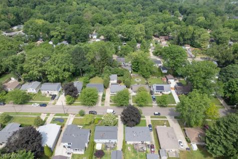 1044 Ellsworth Drive Akron OH 44313