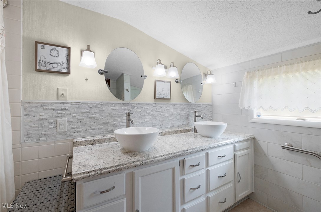 6618 Shepler Church Avenue SW Navarre OH 44662