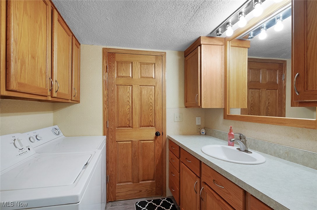 6618 Shepler Church Avenue SW Navarre OH 44662