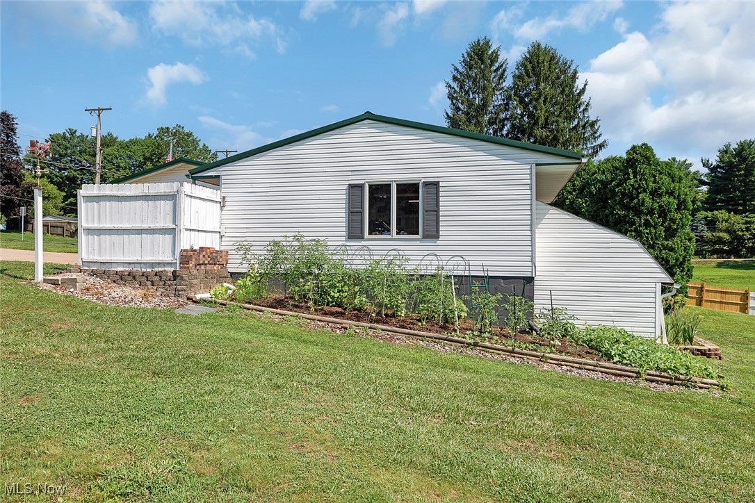 6618 Shepler Church Avenue SW Navarre OH 44662