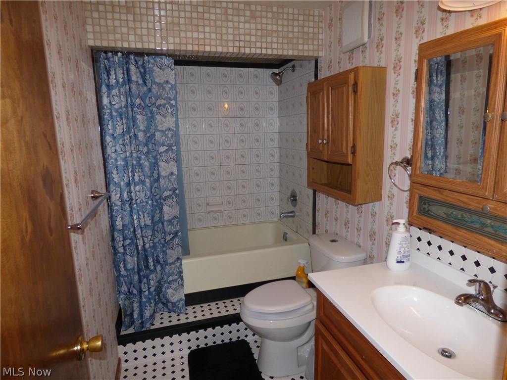 480 Aurora Drive Youngstown OH 44505