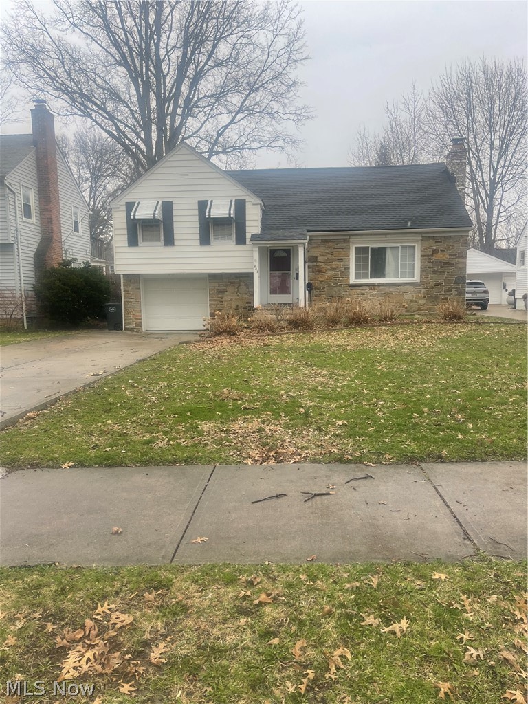 1663 Lyndhurst Lyndhurst OH 44124