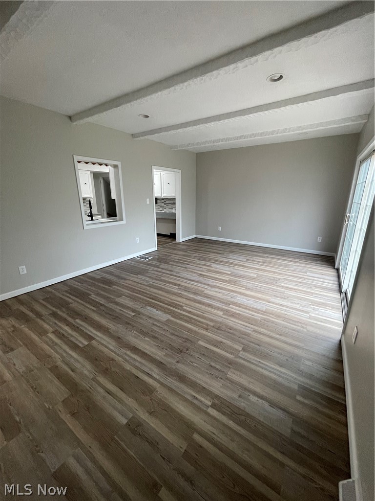 1663 Lyndhurst Lyndhurst OH 44124