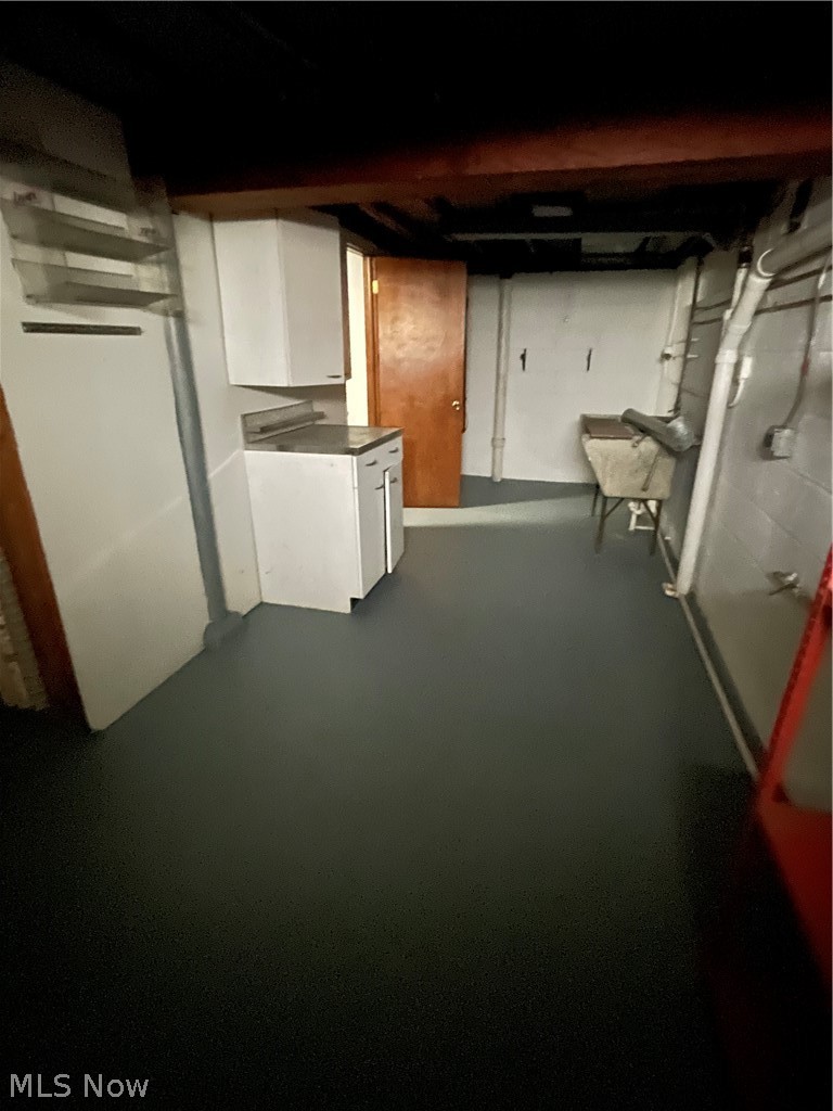 1663 Lyndhurst Lyndhurst OH 44124