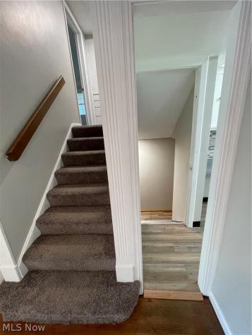 1663 Lyndhurst Lyndhurst OH 44124