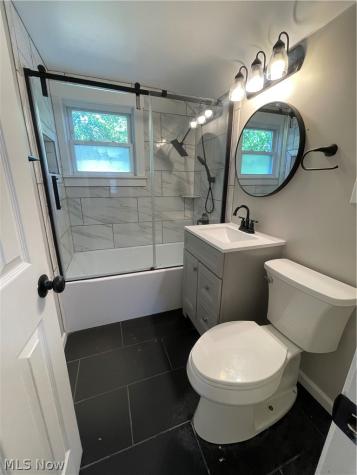 1663 Lyndhurst Lyndhurst OH 44124