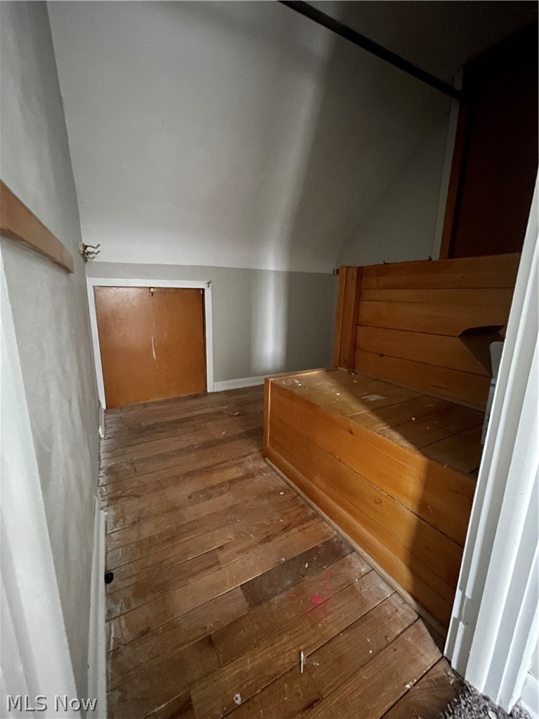1663 Lyndhurst Lyndhurst OH 44124