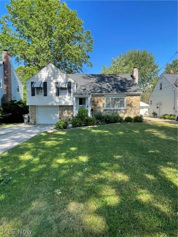 1663 Lyndhurst Lyndhurst OH 44124