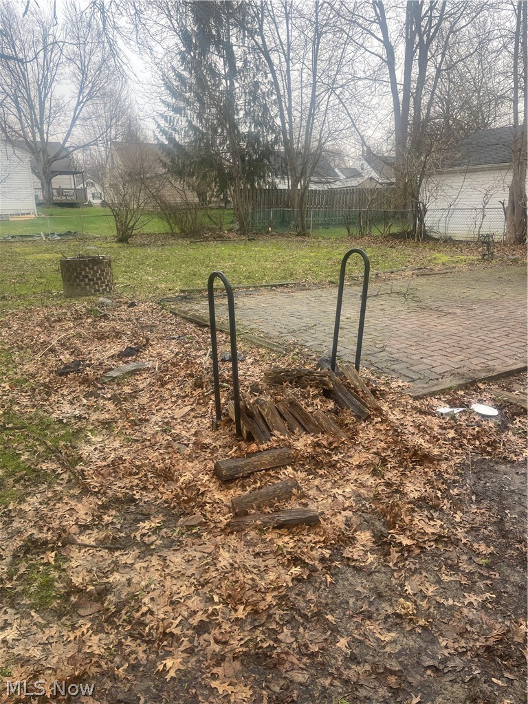 1663 Lyndhurst Lyndhurst OH 44124