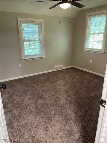 1663 Lyndhurst Lyndhurst OH 44124