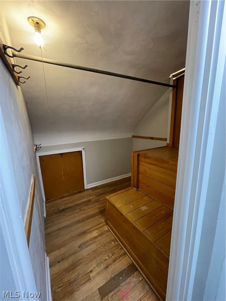 1663 Lyndhurst Lyndhurst OH 44124