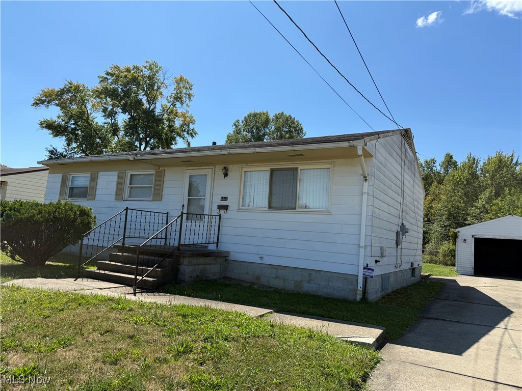 1647 Southern Boulevard NW Warren OH 44485