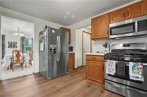 992 Martin Road Mogadore OH 44260