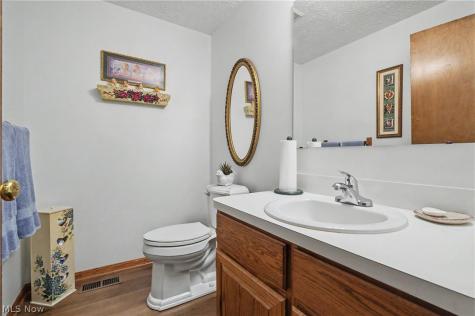 992 Martin Road Mogadore OH 44260